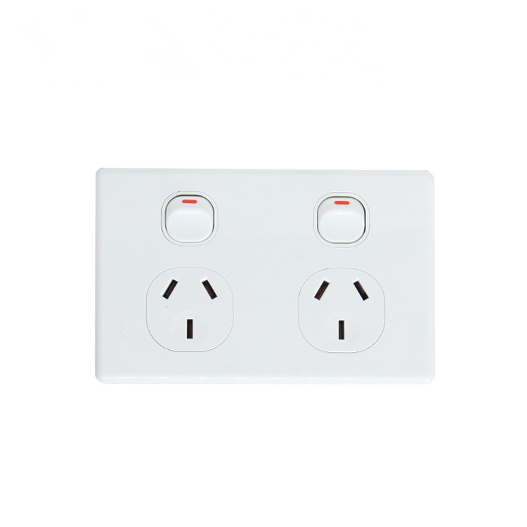 YELE Classic Double Powerpoint with USB 10A